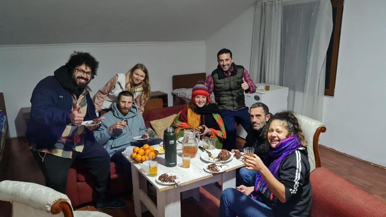 Merabi Guest House Makhinjauri Eksteriør billede