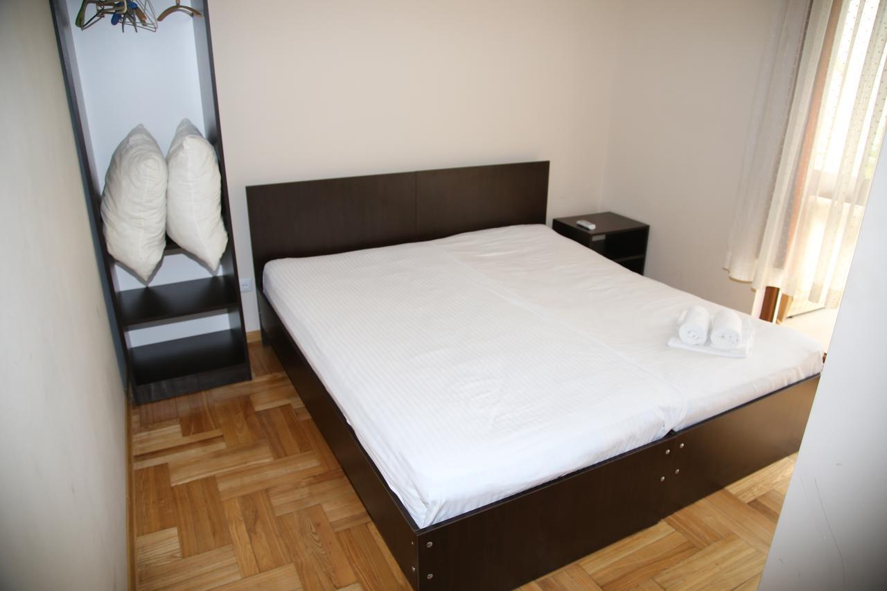 Merabi Guest House Makhinjauri Eksteriør billede